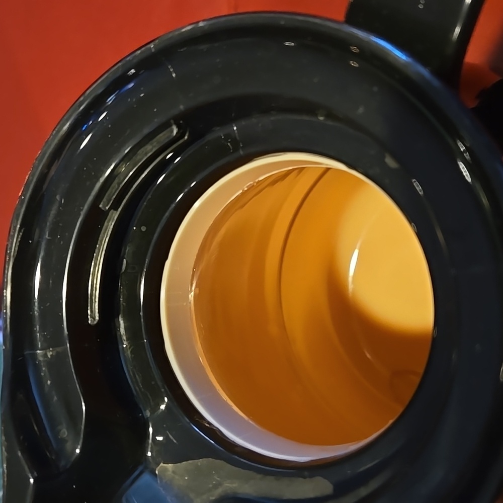Insulated beverage server - Picture 4 of 5